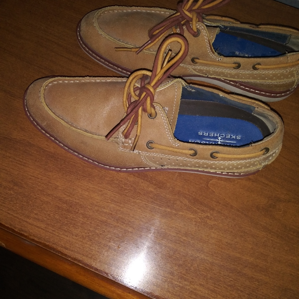 Dress shoes